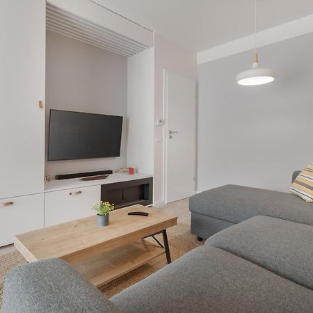 Narnia Apartment Oradea Bagian luar foto